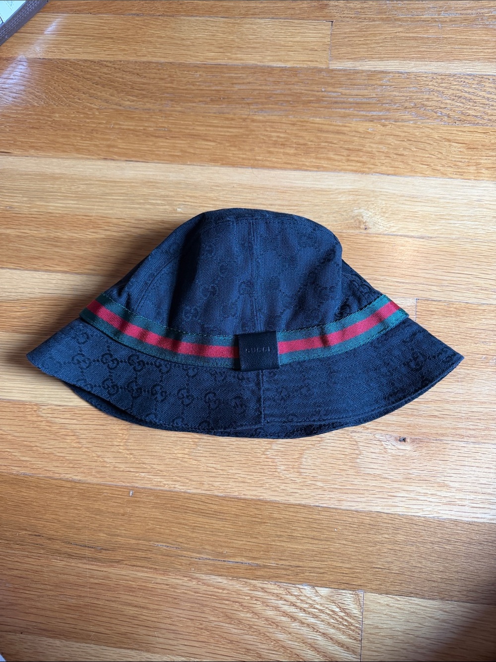Size Medium Gucci Bucket Hat